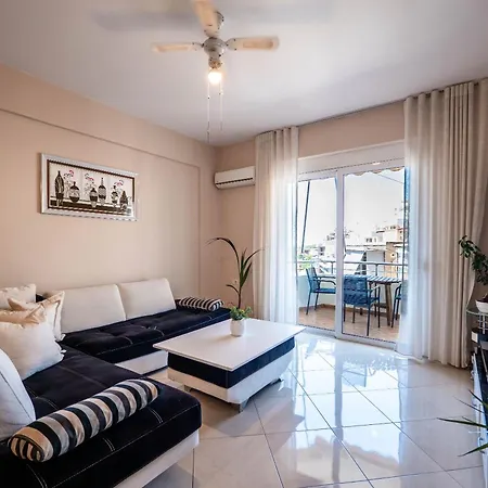 Kelas Sea View Apartment 2