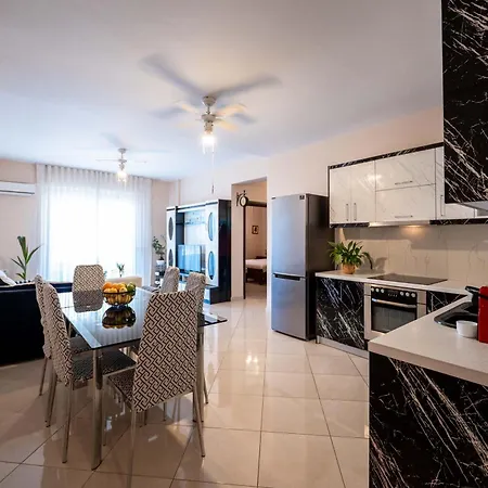 Kelas Sea View Apartment 2 *