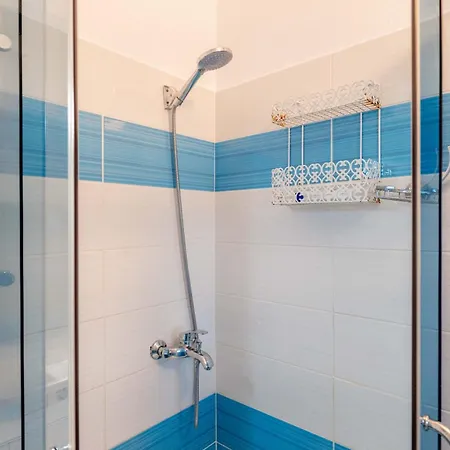 Kelas Sea View Apartment 2 *