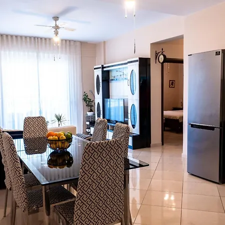 Kelas Sea View Apartment 2 Appartement